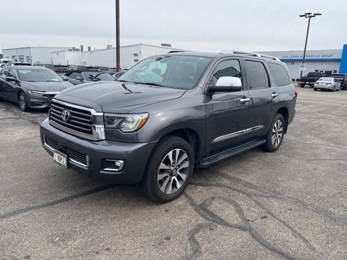 Used 2019 Toyota Sequoia Limited w/ Safety & Convenience Package image 1