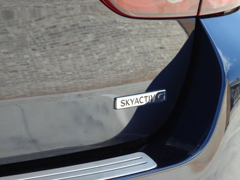 Used 2024 MAZDA MAZDA3 s FWD image 16