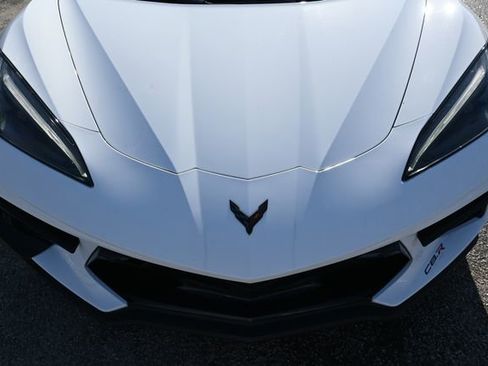 Used 2023 Chevrolet Corvette Stingray w/ Z51 Performance Package image 6