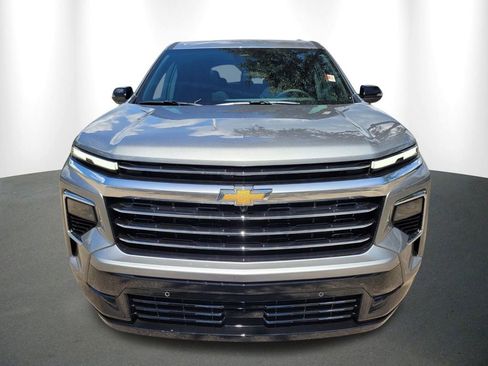 New 2026 Chevrolet Traverse High Country w/ LPO, Floor Liner Package image 2