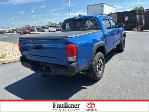 Used 2017 Toyota Tacoma TRD Off-Road w/ Tow Package (A/T) AWD/4WD image 9