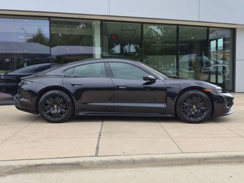 Certified 2023 Porsche Taycan GTS AWD/4WD image 8