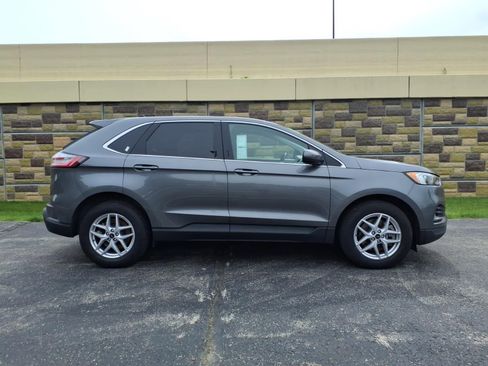 Used 2024 Ford Edge SEL AWD/4WD image 12