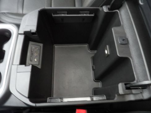 Used 2023 GMC Sierra 3500 Denali w/ Denali Ultimate Package image 28