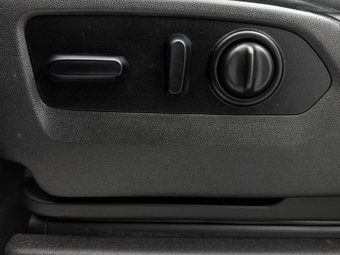 Used 2021 Chevrolet Silverado 1500 LT Trail Boss w/ Convenience Package II image 31