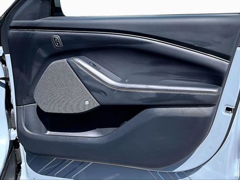 Used 2025 Ford Mustang Mach-E Premium RWD image 22