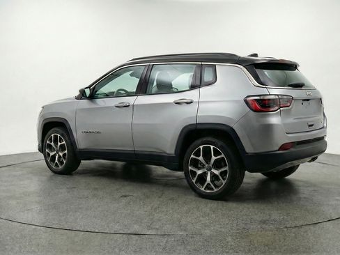 Used 2025 Jeep Compass Limited AWD/4WD image 6