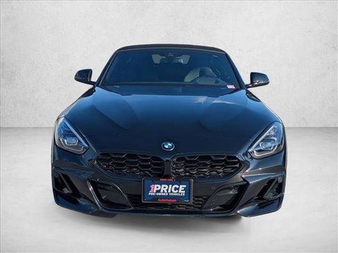 Certified 2023 BMW Z4 M40i w/ Premium Package image 2