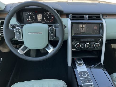Used 2018 Land Rover Discovery HSE Luxury AWD/4WD image 5