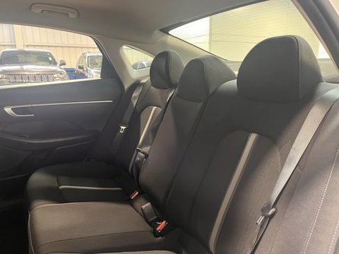 Used 2023 Hyundai Sonata SE w/ Cargo Package image 17