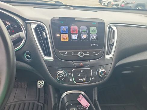 Used 2016 Chevrolet Malibu LT FWD image 22