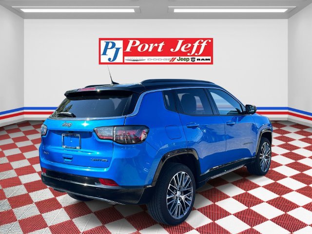 Certified 2023 Jeep Compass Limited w/ Elite Group AWD/4WD image 4