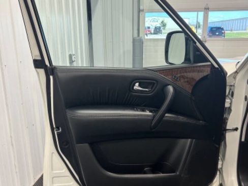 Used 2019 Nissan Armada Platinum w/ Captain's Chairs Package image 8