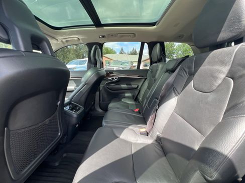 Used 2018 Volvo XC90 T5 Momentum w/ Convenience Package AWD/4WD image 23