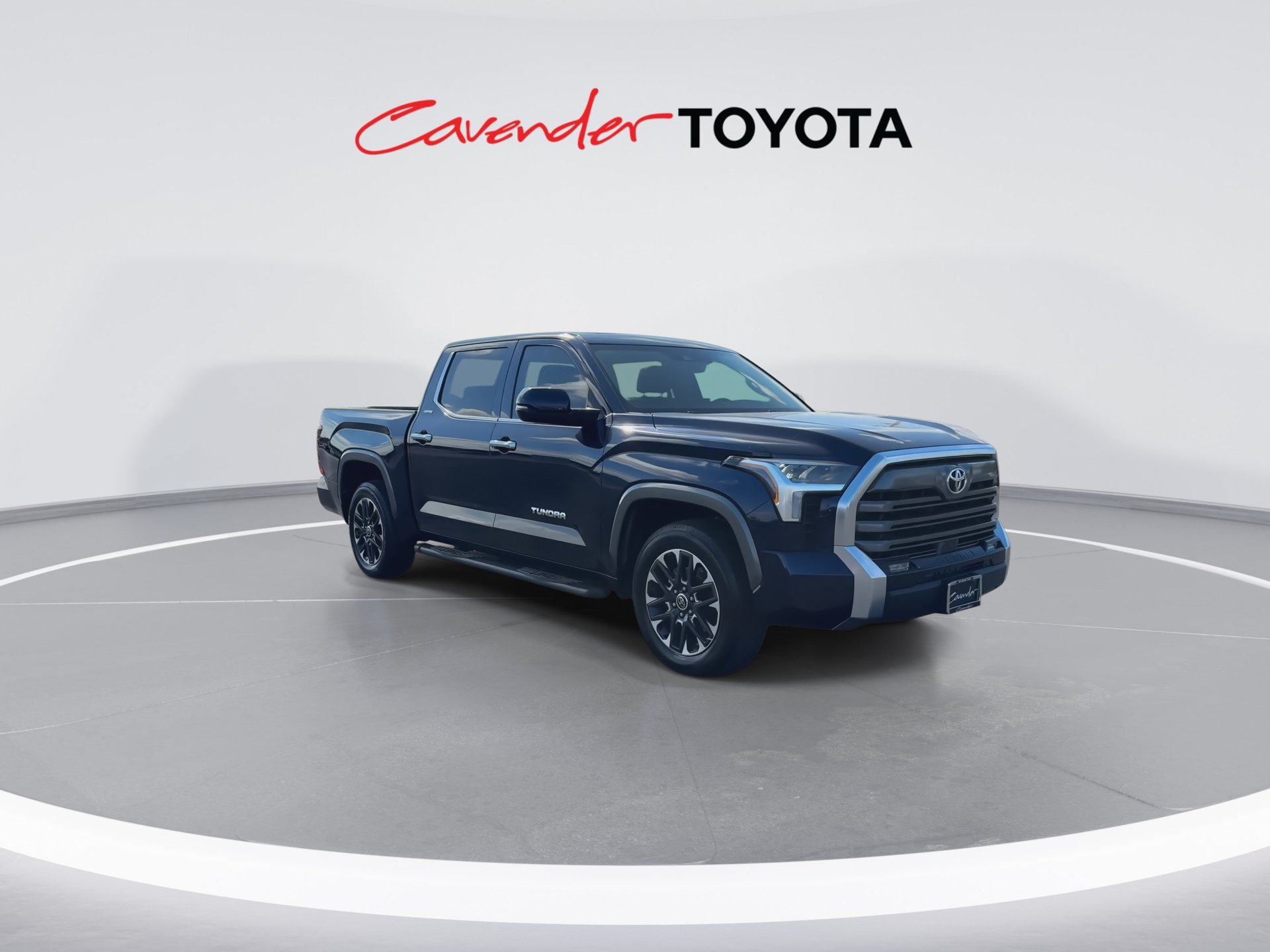 Used 2024 Toyota Tundra Limited w/ Power Package RWD image 2
