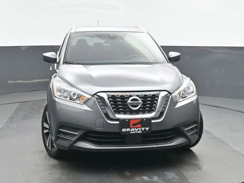 Used 2020 Nissan Kicks SV image 8