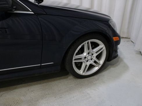 Used 2014 Mercedes-Benz C 300 4MATIC Sedan image 35