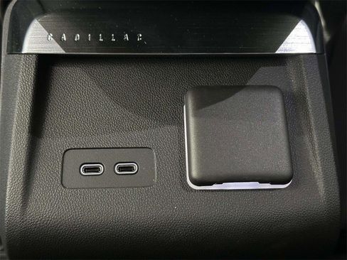 Certified 2024 Cadillac Lyriq Luxury image 16