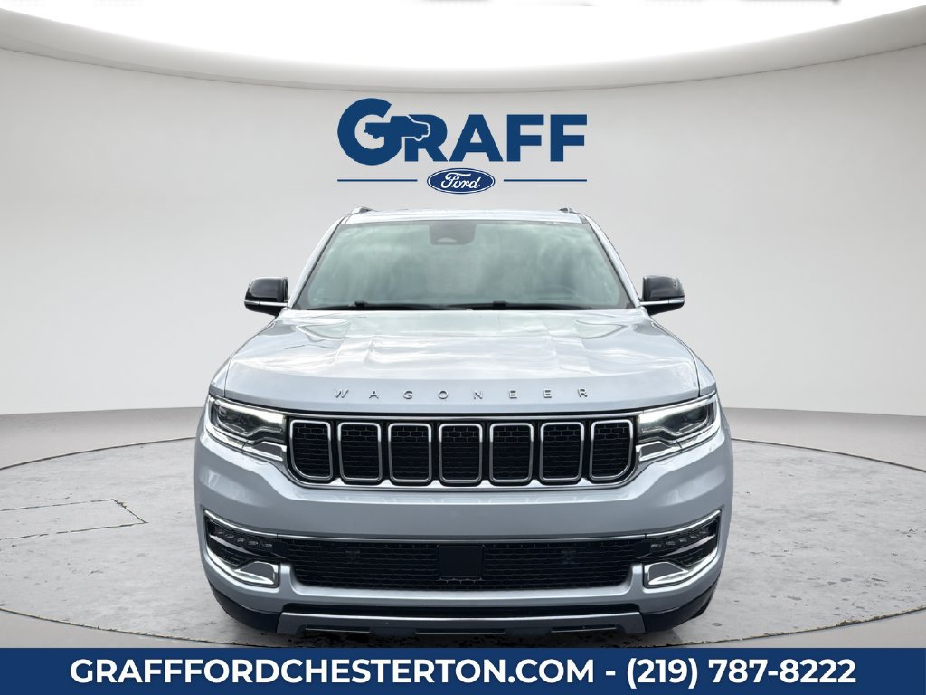 Used 2024 Jeep Wagoneer L Series III AWD/4WD image 3