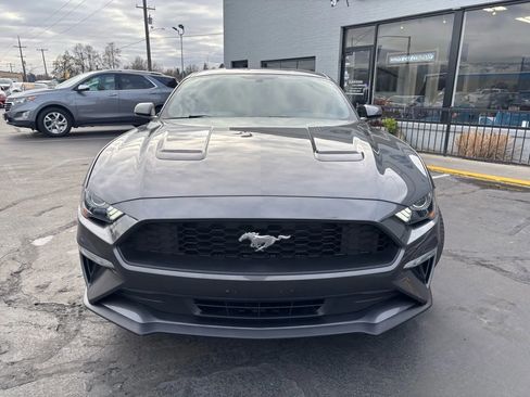 Used 2020 Ford Mustang Coupe image 8