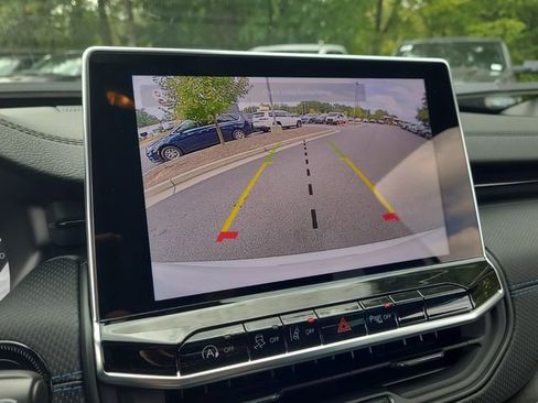 New 2026 Jeep Compass Limited image 13