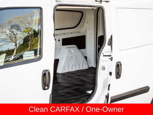 Used 2022 RAM ProMaster City Tradesman FWD image 17