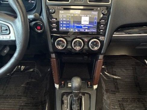 Used 2018 Subaru Forester 2.5i Touring image 28