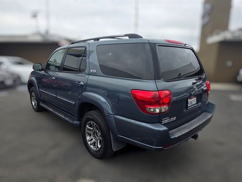 Used 2006 Toyota Sequoia SR5 RWD image 5