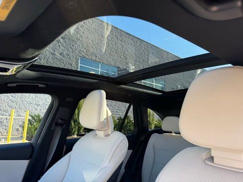 Used 2026 Mercedes-Benz GLC 300 GLC 300 image 22