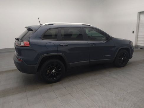 Used 2021 Jeep Cherokee Latitude FWD image 10