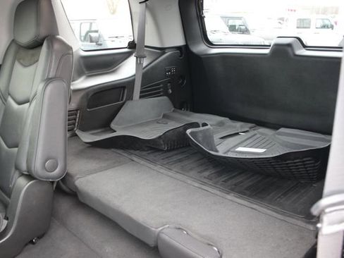 Used 2019 Cadillac Escalade Luxury image 28