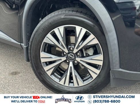 Used 2023 Nissan Rogue SV FWD image 4