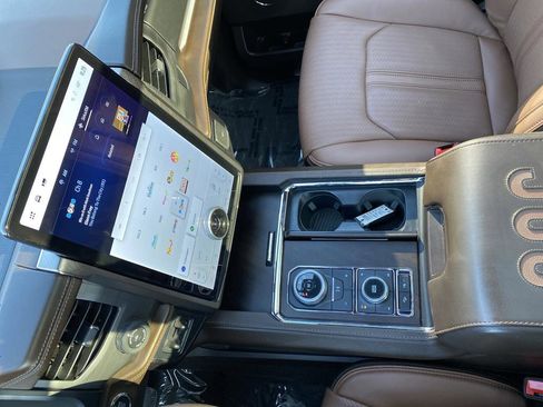 Used 2023 Ford Expedition King Ranch image 25