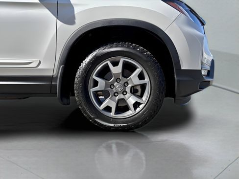 Certified 2023 Honda Passport TrailSport image 11