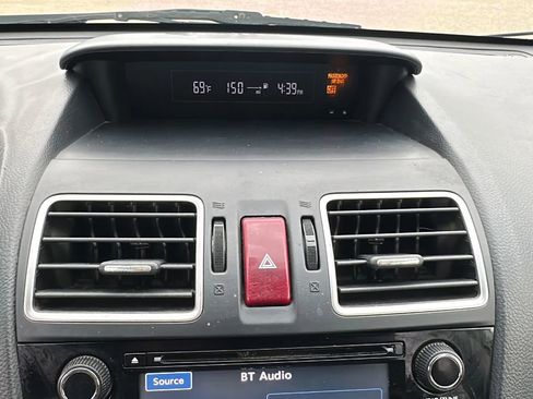 Used 2016 Subaru Crosstrek 2.0i Premium image 28