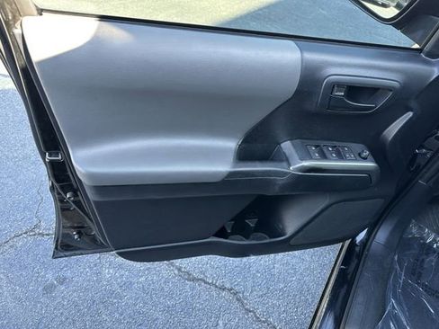 Used 2019 Toyota Tacoma SR5 image 13