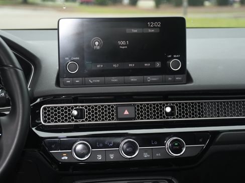 Used 2022 Honda Civic EX-L image 16