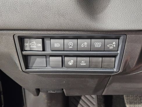 Used 2024 Toyota Tundra Limited AWD/4WD image 25