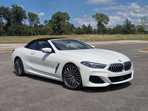 Used 2022 BMW 840i xDrive Convertible AWD/4WD image 9