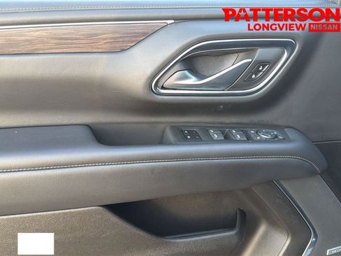 Used 2022 Chevrolet Tahoe Z71 w/ Luxury Package AWD/4WD image 26