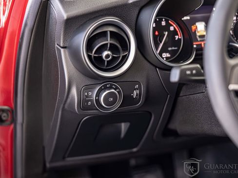 Used 2019 Alfa Romeo Stelvio AWD image 21