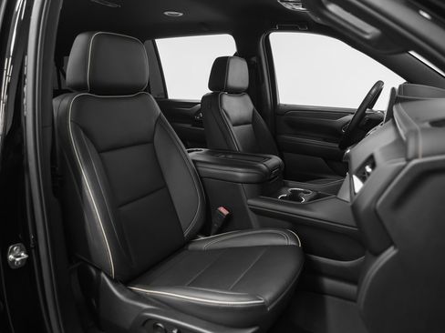 Used 2023 GMC Yukon XL SLT image 3