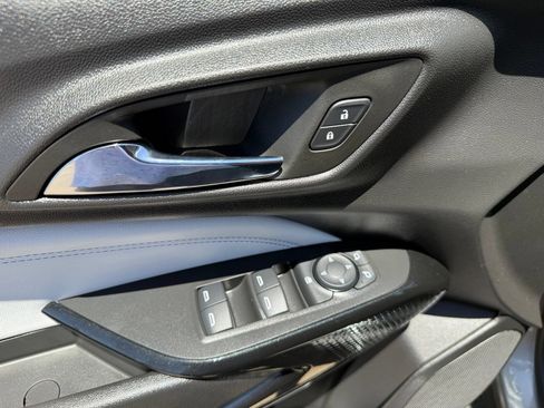 New 2026 Chevrolet Trax LT w/ LT Convenience Package FWD image 12