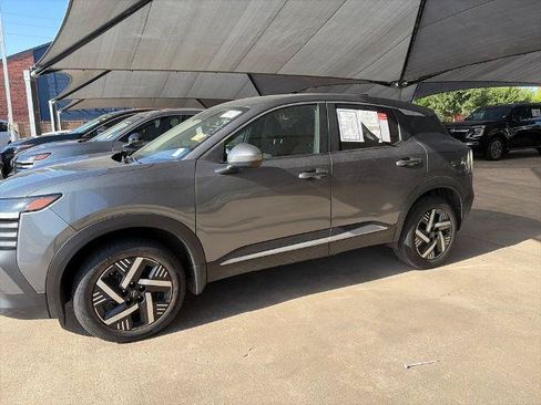 Certified 2025 Nissan Kicks SV w/ Charging Package FWD image 20