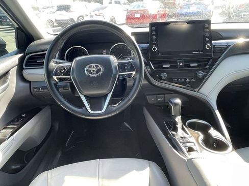 Used 2022 Toyota Camry XLE FWD image 15