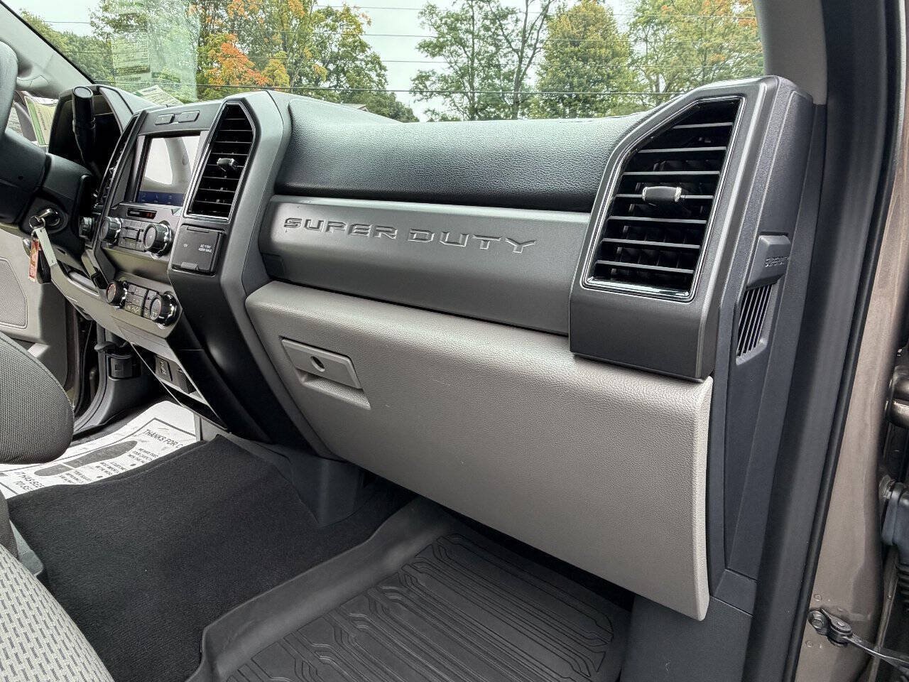 Used 2022 Ford F250 XLT w/ XLT Premium Package AWD/4WD image 26