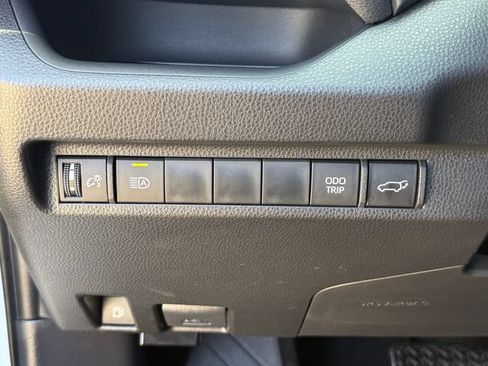 Used 2025 Toyota RAV4 XSE AWD/4WD image 21