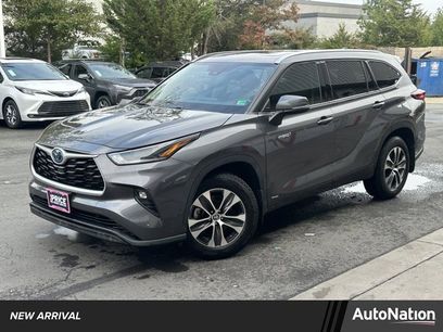 Used 2021 Toyota Highlander XLE