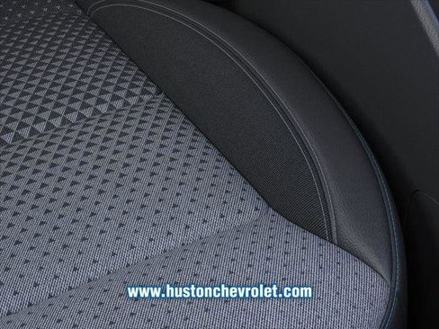 New 2026 Chevrolet Trax LT w/ LT Convenience Package FWD image 21