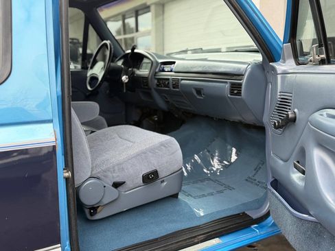 Used 1993 Ford F250 XLT image 39